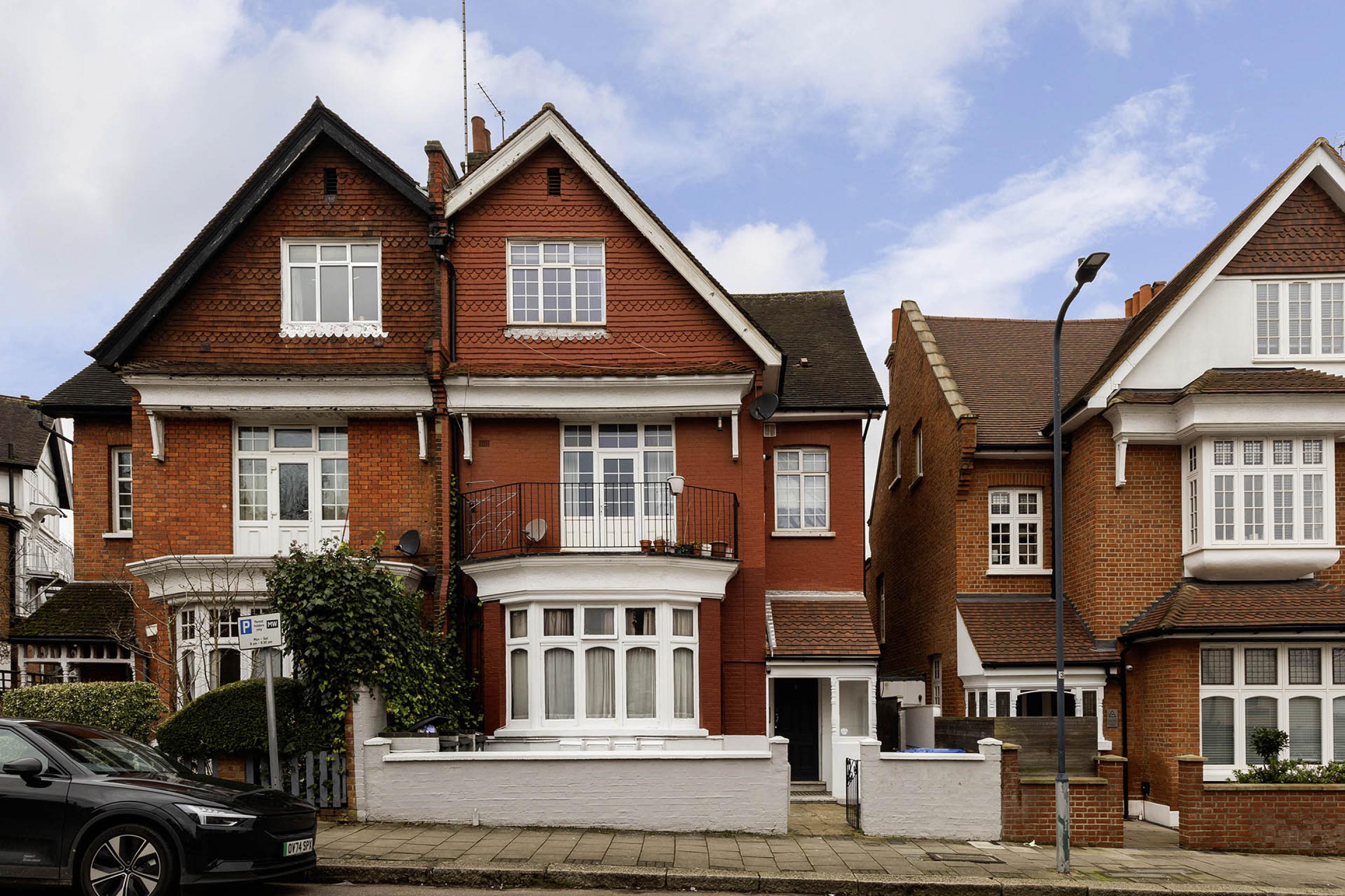 Council tax, Gas+ Water Included Heathfield Park, Willesden Green (Council tax, Gas+ Water Included) NW2